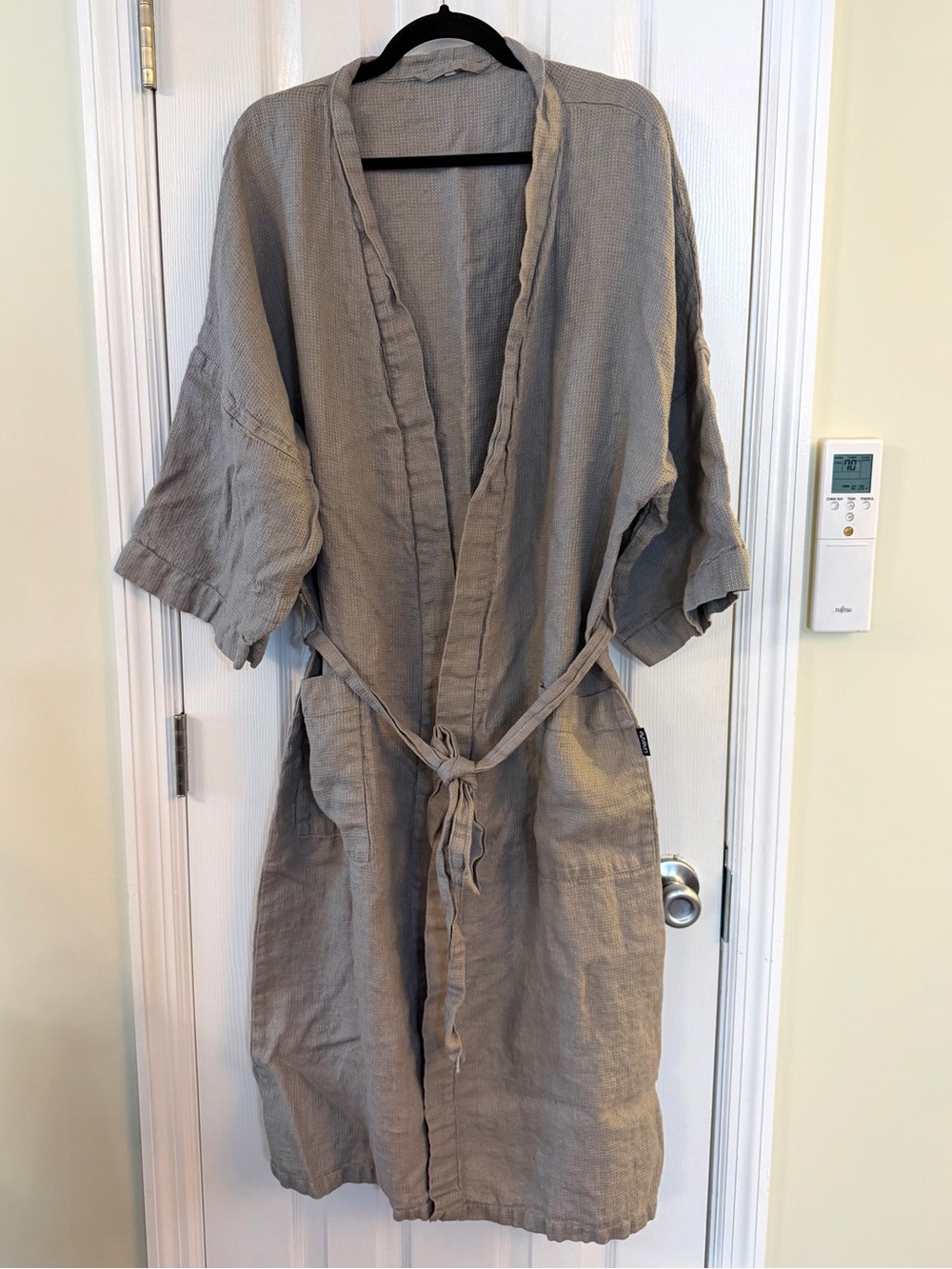 LinenMe 100% Linen Waffle Robe Kimono Bathrobe Taupe Gray Large